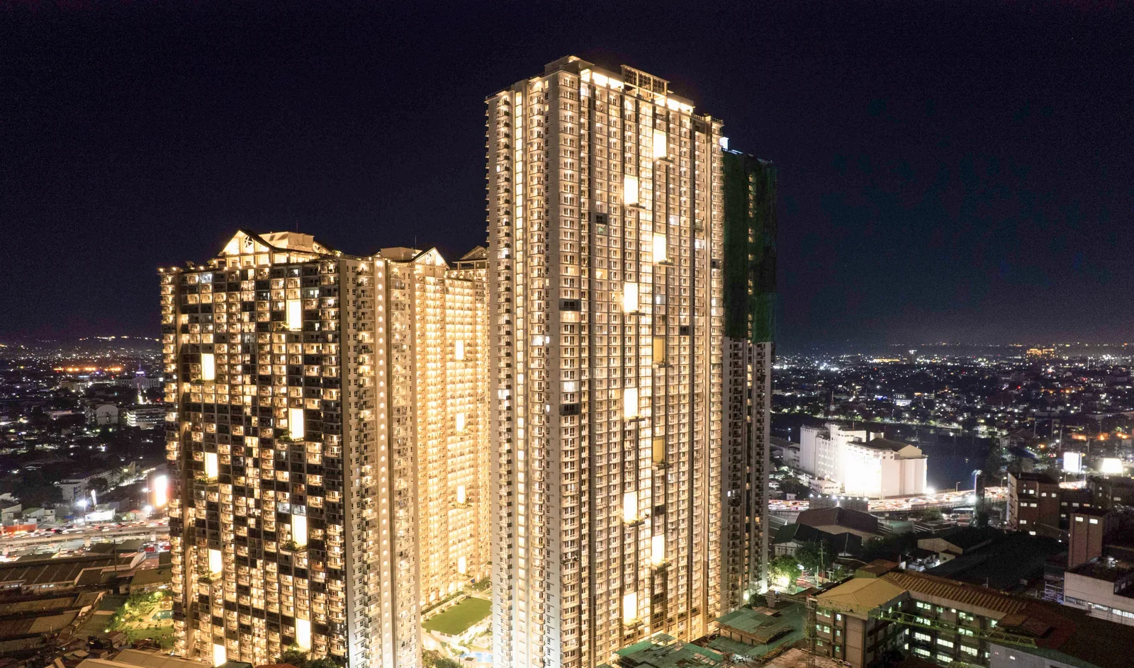 The Amina and Soraya towers at Allegra Garden Place