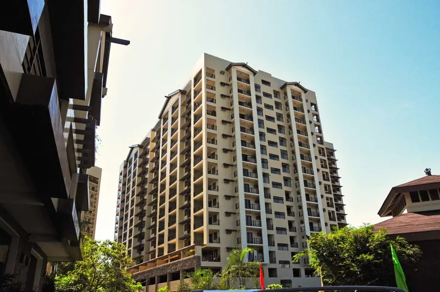 Raya Garden Condominiums — Surabaya building