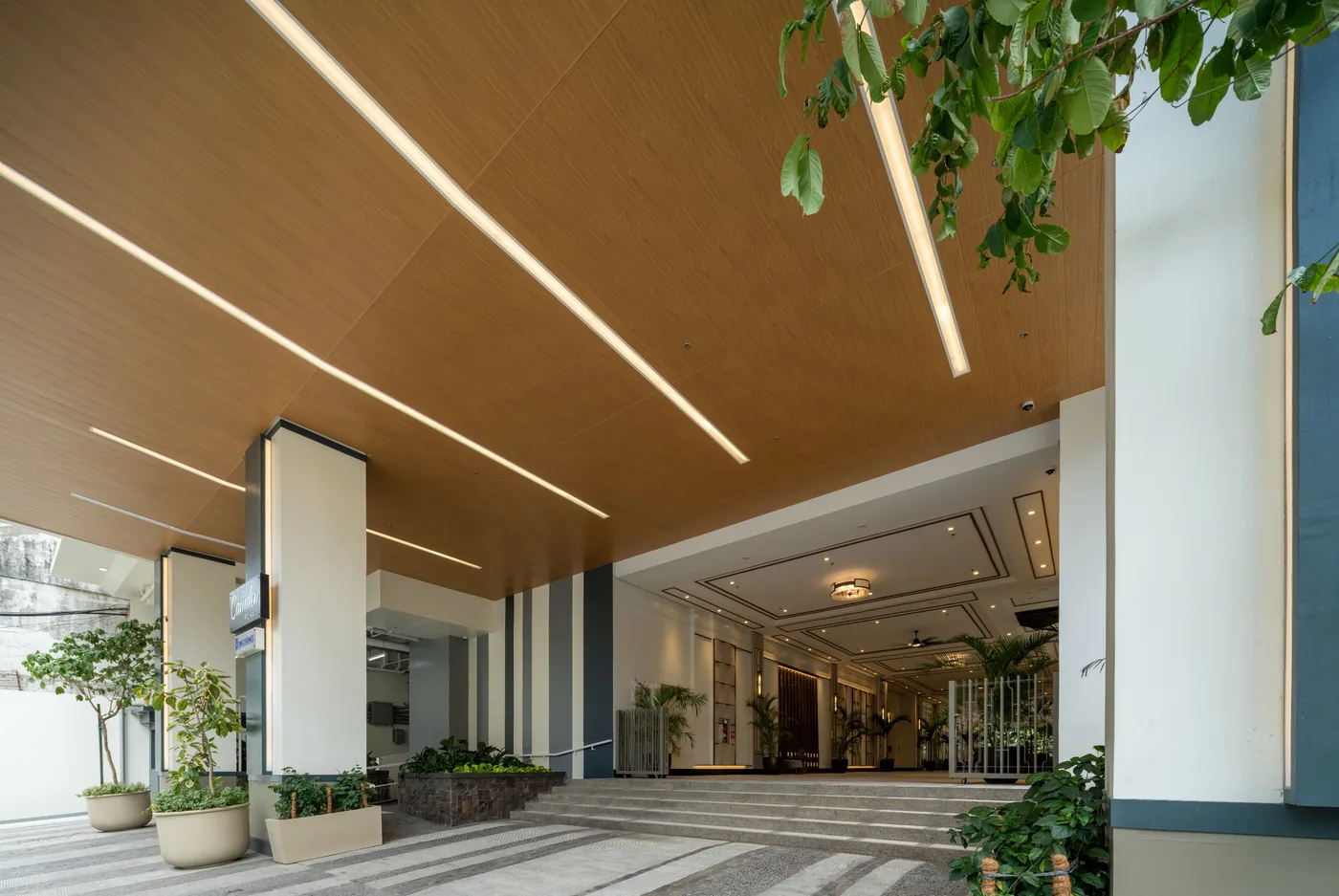 Drop-off area at The Camden Place on Dominga Street