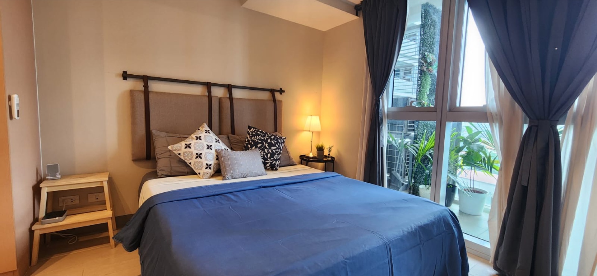Uptown Parksuites Tower 2 Unit 7U — bedroom with BGC skyline view, Uptown Bonifacio, Taguig