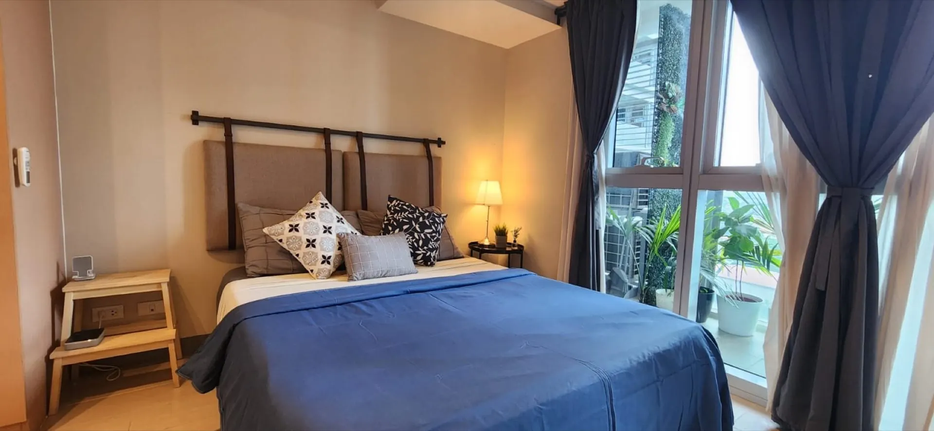 Uptown Parksuites Tower 2 Units 7U and 8U resale BGC Taguig